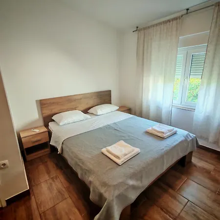 Lucija Apartamento *