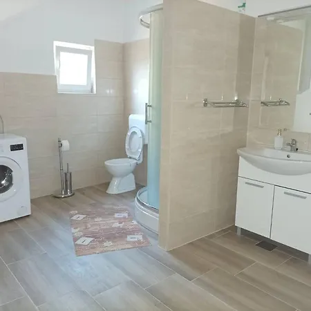 Lucija Apartman